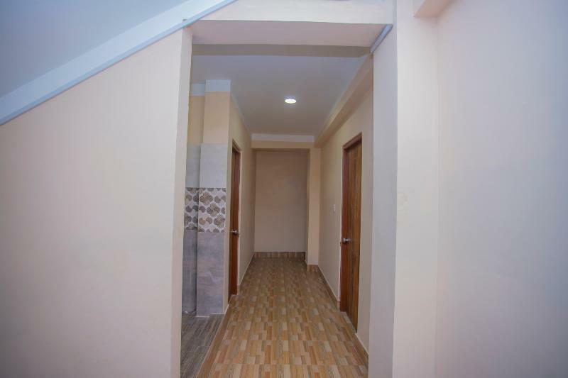 Oyo 281 Twins Kitchen Hotel ดูลิเคล ภายนอก รูปภาพ