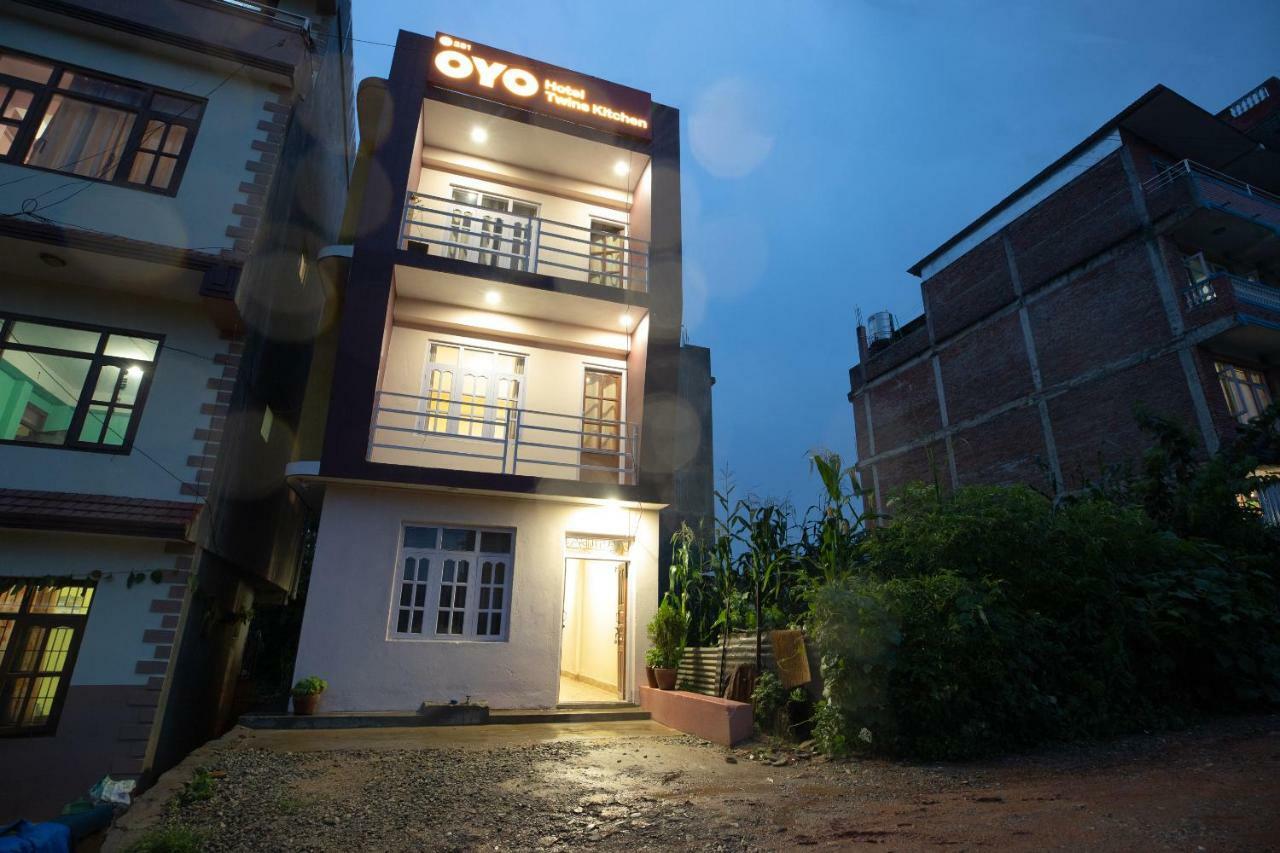 Oyo 281 Twins Kitchen Hotel ดูลิเคล ภายนอก รูปภาพ
